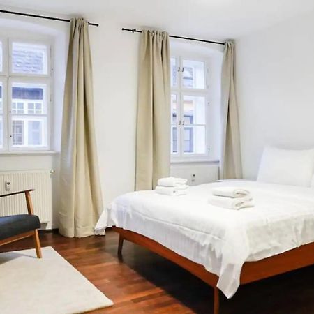 Authentic Austrian Flat In The South Of Vienna Lejlighed Modling Eksteriør billede