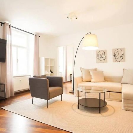Authentic Austrian Flat In The South Of Vienna Lejlighed Modling Eksteriør billede