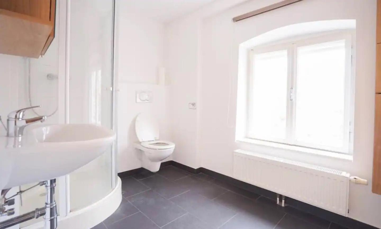 Authentic Austrian Flat In The South Of Vienna Lejlighed Modling Eksteriør billede