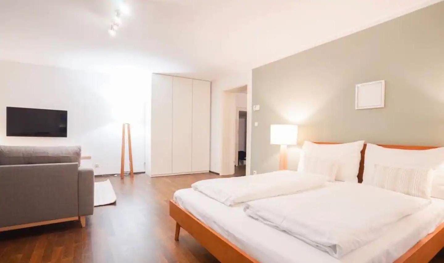 Authentic Austrian Flat In The South Of Vienna Lejlighed Modling Eksteriør billede