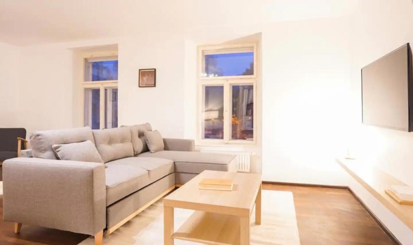 Authentic Austrian Flat In The South Of Vienna Lejlighed Modling Eksteriør billede