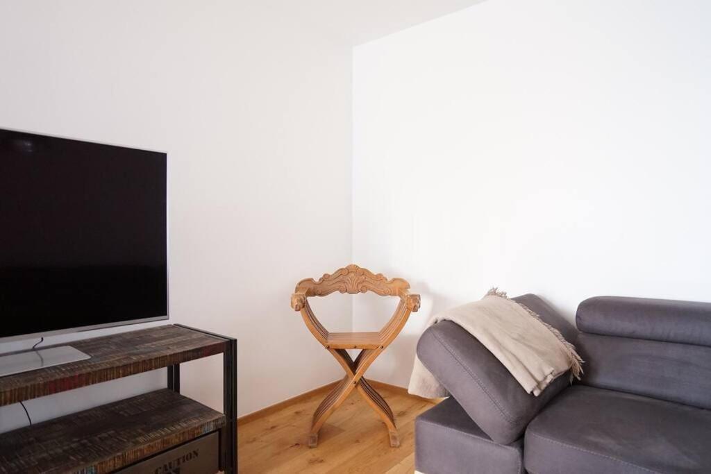 Authentic Austrian Flat In The South Of Vienna Lejlighed Modling Eksteriør billede